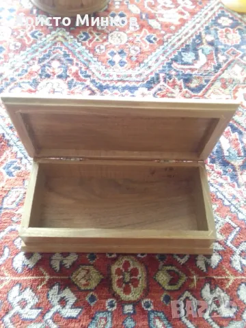 Продавам кутия за бижута дърворезба, снимка 5 - Сувенири от дърво - 48406390
