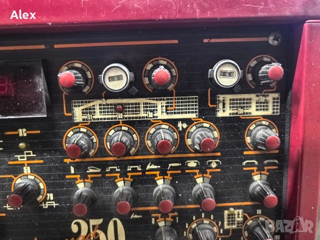 Продавам италиански заваръчен апарат AC DC, снимка 16 - Други машини и части - 53473002