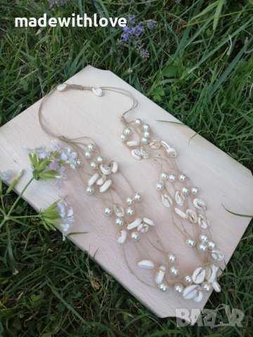 Ръчно изработено колие от седеф и морски раковини, снимка 3 - Колиета, медальони, синджири - 43251870