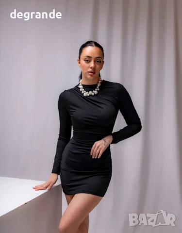 Черна секси рокля по тялото 