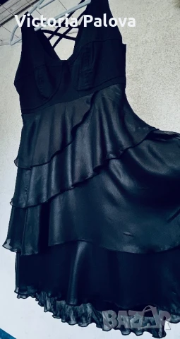 Прекрасна рокля ST-MARTINS SCANDINAVIAN DESIGN , снимка 12 - Рокли - 50549745