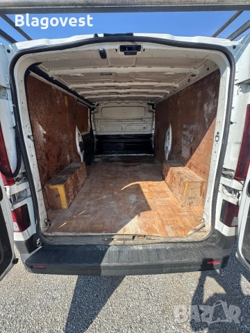 Renault Trafic 1.6dci120hp НА ЧАСТИ, снимка 10 - Бусове и автобуси - 51660336