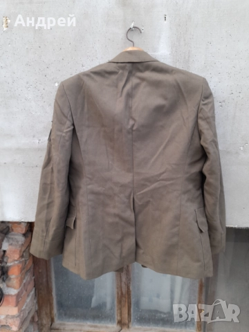 Стара военна куртка, снимка 4 - Антикварни и старинни предмети - 51595844