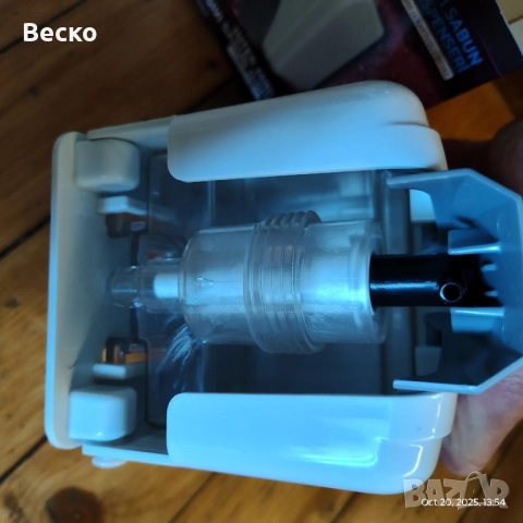 Диспенсър за сапун с пяна и четка за тоалетна чиния., снимка 8 - Други стоки за дома - 52124020