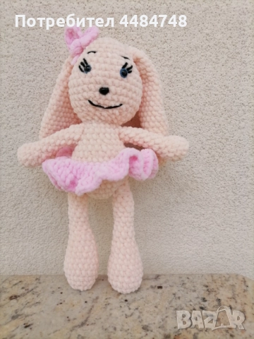 Плетено зайче на една кука , снимка 2 - Плюшени играчки - 52018378