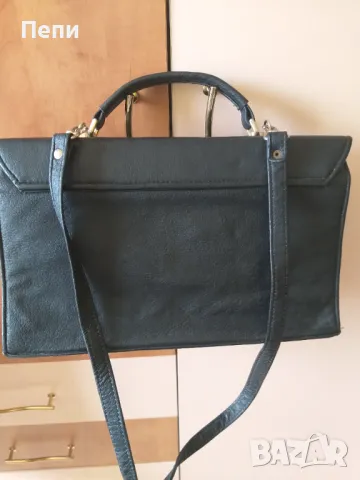 Дамска чанта, снимка 5 - Чанти - 48440994