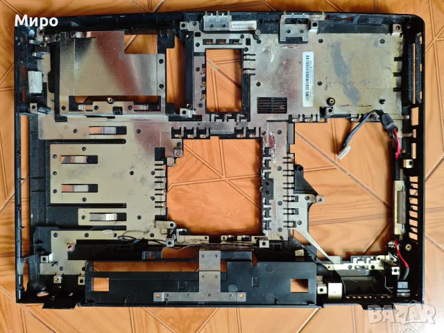 Лаптоп Gigabyte W552U, Compal HEL80, EL80, EL81 на части, снимка 2 - Части за лаптопи - 49753998