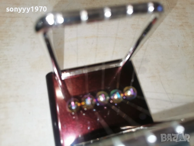 Люлката на Нютон хамелеон 9х9х8см 1601261335, снимка 15 - Колекции - 53121039