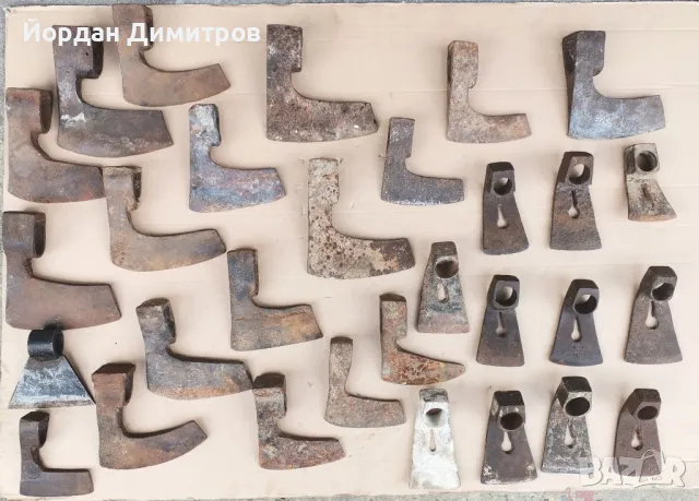 стари брадви , снимка 1