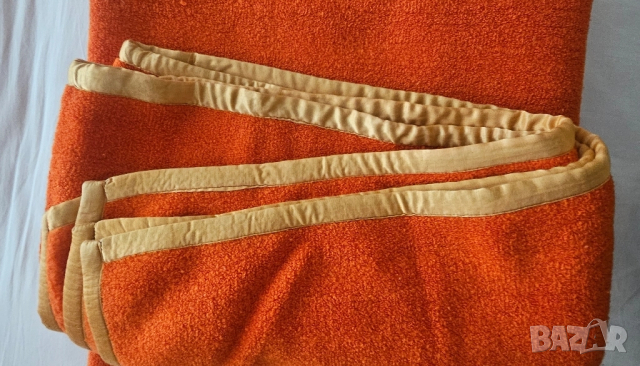 Две оранжеви одеала р.180/130, снимка 8 - Олекотени завивки и одеяла - 51785867