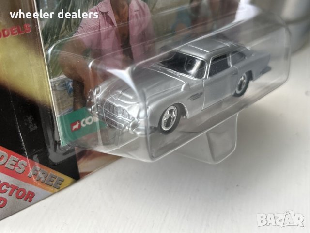 Метална количка CORGI Aston Martin DB5 1:64 James Bond Thunderball, снимка 2 - Колекции - 40386352