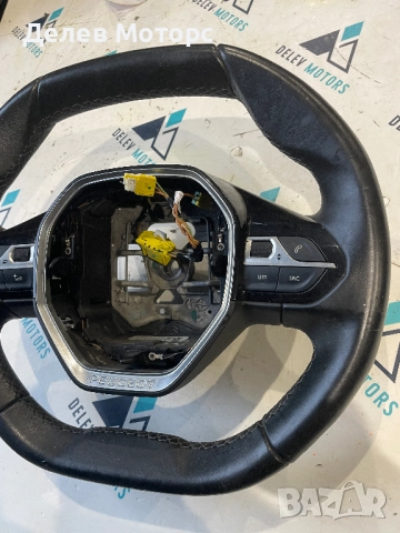 98105487AU кожен мултифункционален волан от Peugeot 5008, 1.6 BlueHDI, automatic, 120 ph., engine BH, снимка 3 - Части - 52368580