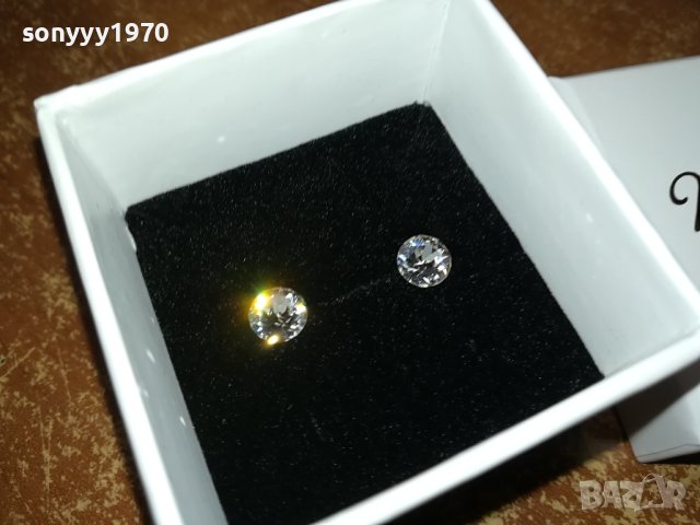 КРИСТАЛНИ ОБЕЦИ В КУТИЯ 1112230835