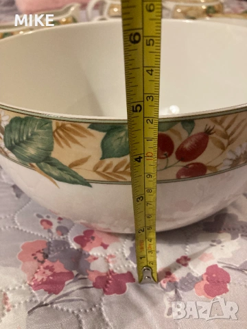 Порцеланов сервиз за хранене от 42 части, снимка 3 - Сервизи - 53195282