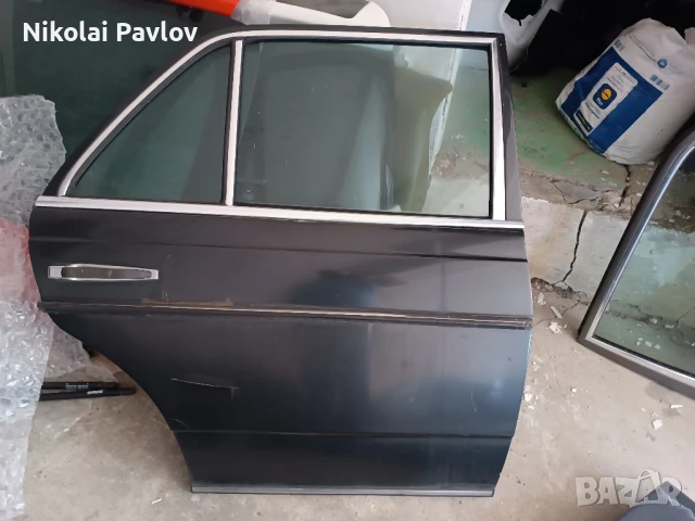 Врати за Мерцедес 123 , снимка 2 - Части - 51059486
