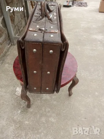 Продавам стар куфар , снимка 3 - Антикварни и старинни предмети - 49618751
