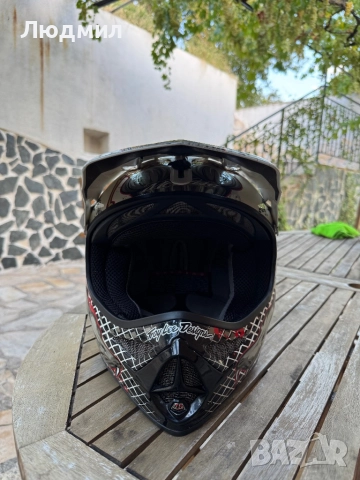 Troy Lee Design Medusa мотокрос каска, размер М , снимка 5 - Други спортове - 51487384