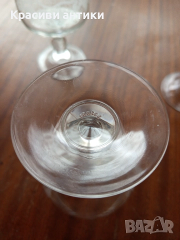 Кристални чаши, френски 3 б-р, старинни, рьчно гравирани за вино с печат, снимка 5 - Антикварни и старинни предмети - 46735688