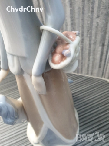 TENGRA статуетка 39см/ТЕНГРА испанска порцеланова фигура на жена с куче и чанта, снимка 9 - Статуетки - 52967848