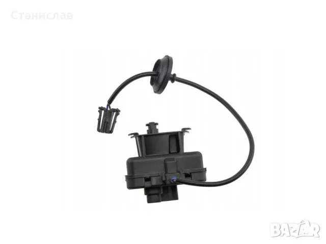 VW Golf 5 Variant Моторче за заключване на резервоар , снимка 3 - Части - 50359994