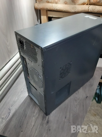 Компютър Intel CoreDuo E8400 3.00 GHz, снимка 2 - За дома - 52084552