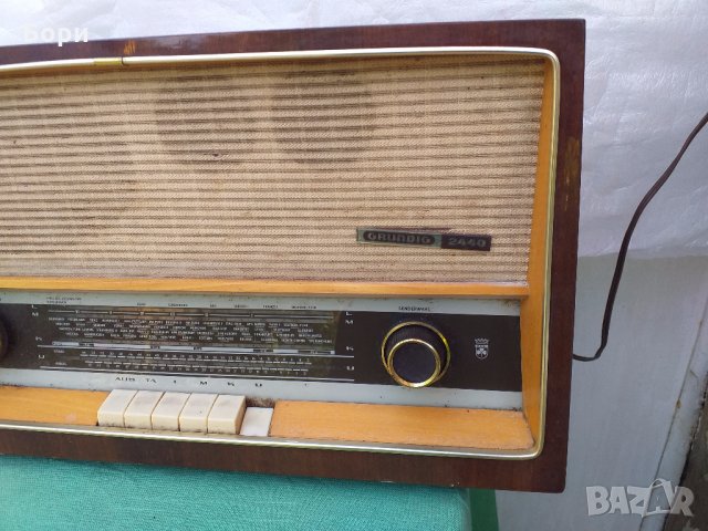 GRUNDIG 2440, снимка 4 - Радиокасетофони, транзистори - 28908394