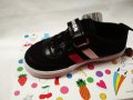 Детски черни маратонки с лепенки, снимка 4