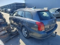 Toyota Avensis 2.2 D-CAT, Комби, На части, снимка 5