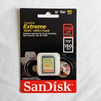 256 GB SanDisk Extreme SDXC 150MB/s UHS-I U3 V30 карта памет, снимка 1 - Чанти, стативи, аксесоари - 40142313