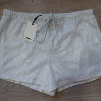 Дамски къси панталони, снимка 1 - Къси панталони и бермуди - 36853400