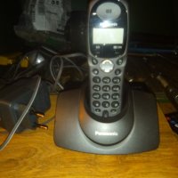 Телефон Панасоник почти не използван с зарядно, снимка 1 - Стационарни телефони и факсове - 33348923