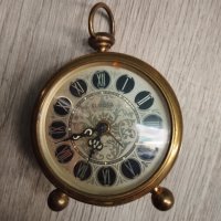 Настолен часовник, снимка 1 - Антикварни и старинни предмети - 43396444
