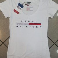 Дамска тениска Tommy Hilfiger код 42, снимка 1 - Тениски - 32552933