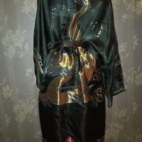 XXL-Халат от сатен тип кимоно с бродирани дракони , снимка 1 - Бельо - 44889219
