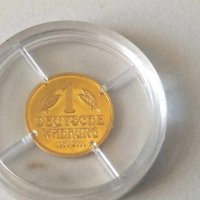 Златен медал 1 Deutsche Währung 1950-2000, снимка 2 - Нумизматика и бонистика - 44080145