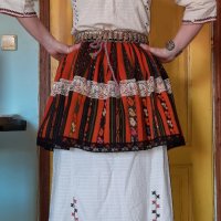 Автентична носия от Северна България, снимка 2 - Антикварни и старинни предмети - 32874699