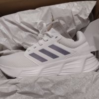 Adidas нови, снимка 2 - Маратонки - 43394930