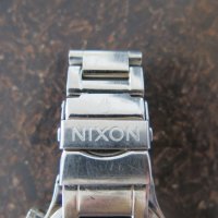 Дамски часовник Nixon Minimize The 42-20 Chronograph със Swarovski кристали, снимка 9 - Дамски - 43398933