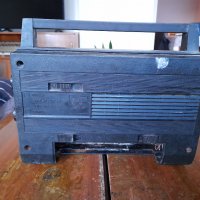 Старо радио,радиоприемник Гиала 404, снимка 3 - Антикварни и старинни предмети - 43989467