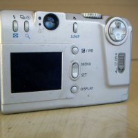 Canon PowerShot S10, снимка 3 - Фотоапарати - 43479297