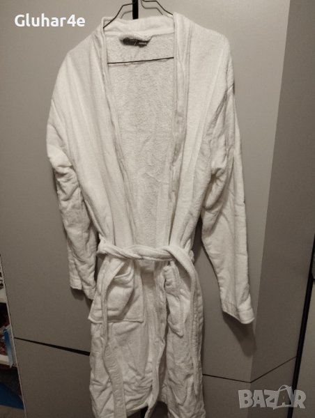  Нов бял халат размер XL., снимка 1