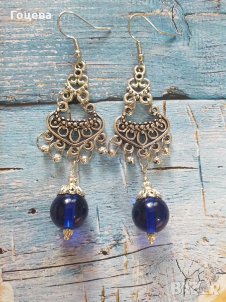  Прелестни обици с кобалтови сини мъниста и орнаменти в цвят Сребро , снимка 1