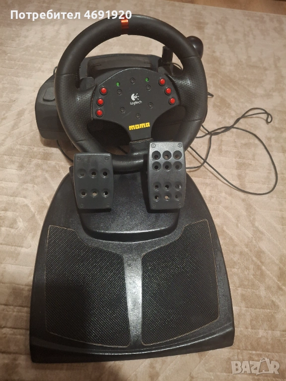 Волан Logitech MOMO Racing Force Feedback – Компактен и бърз, снимка 1