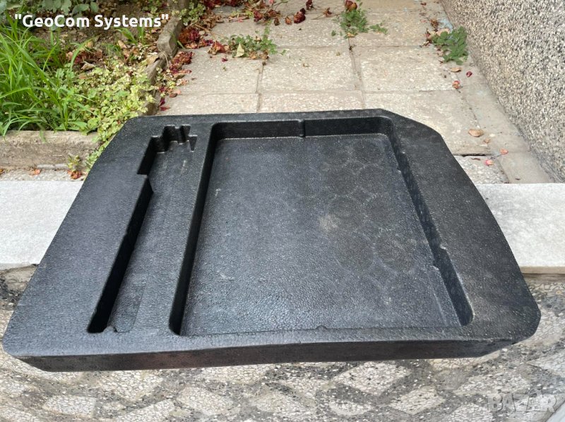 Mercedes W204/S204 оригинална тава за багажник (А2046800030), снимка 1