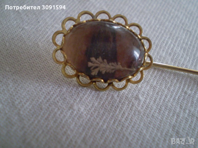 Игла брошка със миниатюра , снимка 1