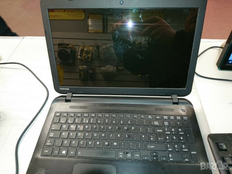 Лаптоп Toshiba L50-B - на части, снимка 1