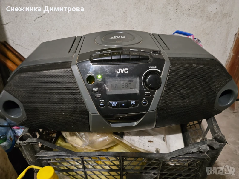 Радиокасетофон със CD JVC, снимка 1