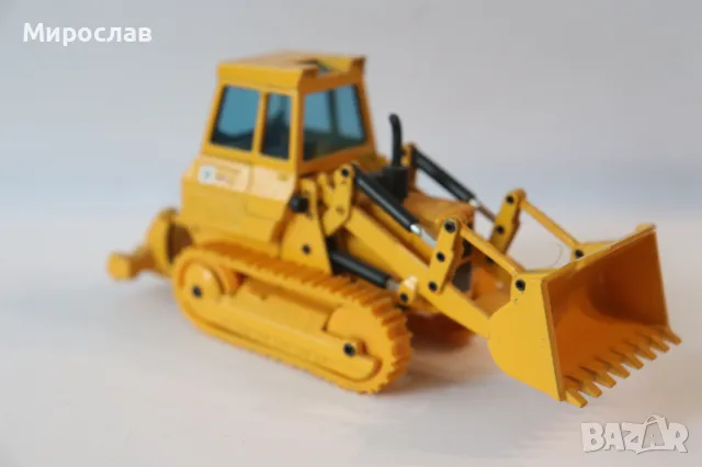 Joal Miniaturas CATERPILLAR МОДЕЛ ФАДРОМА БАГЕР ТРАКТОР, снимка 3 - Колекции - 50113302