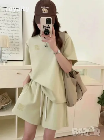 Miu Miu дамски комплекти Различни цветове , снимка 2 - Комплекти - 50005099