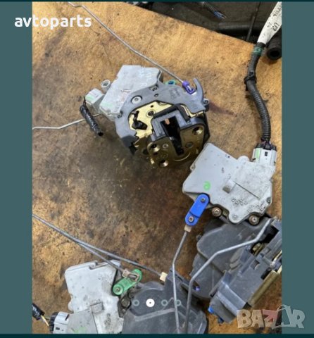 Nissan x-trail 2003година брава врата предна дясна и задни, снимка 2 - Части - 40382925